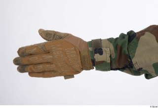  Photos Casey Schneider Army Dry Fire Suit Uniform type M 81 belt gloves hand 0005.jpg
